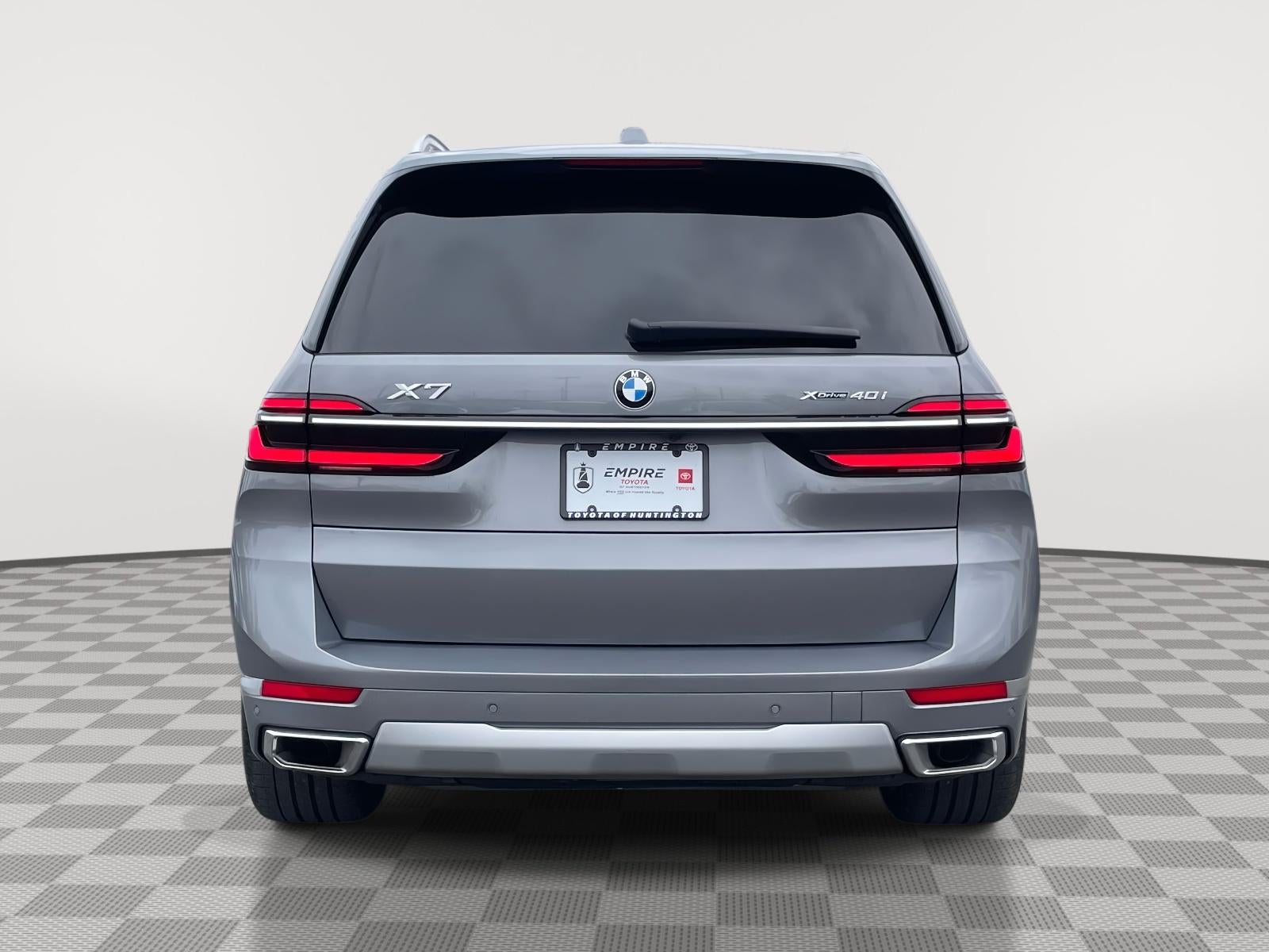 2025 BMW X7 xDrive40i