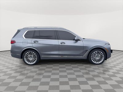 2025 BMW X7 xDrive40i