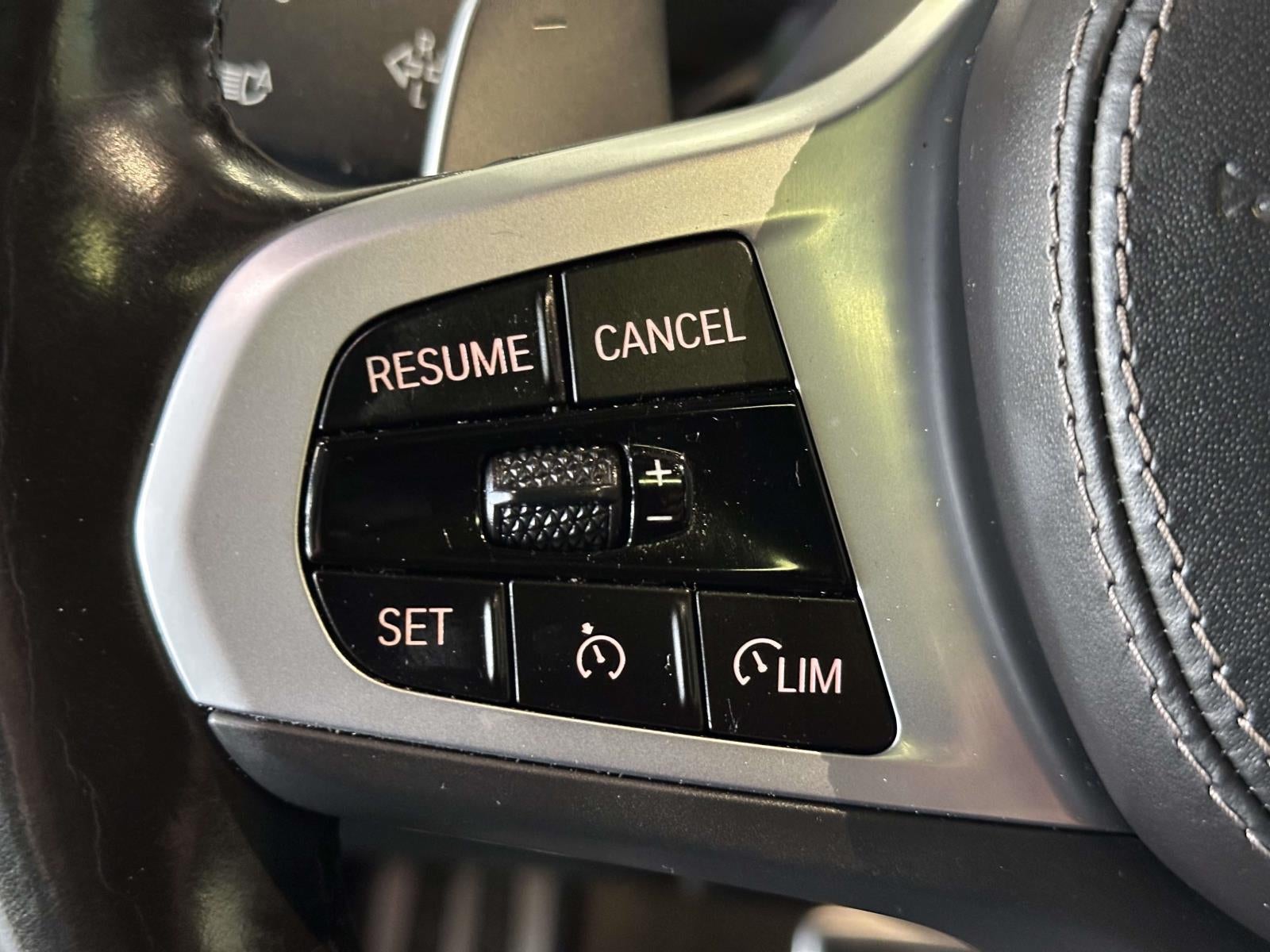 2023 BMW X6 M50i