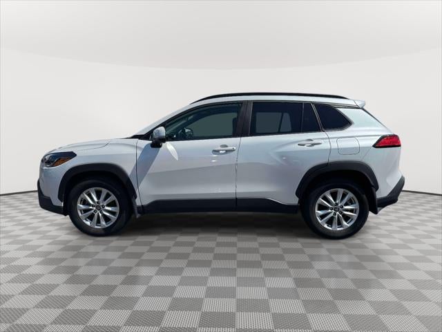 2024 Toyota Corolla Cross LE