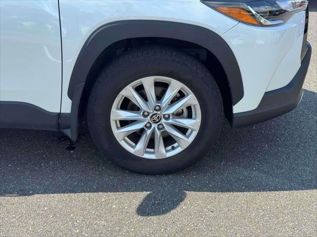 2024 Toyota Corolla Cross LE