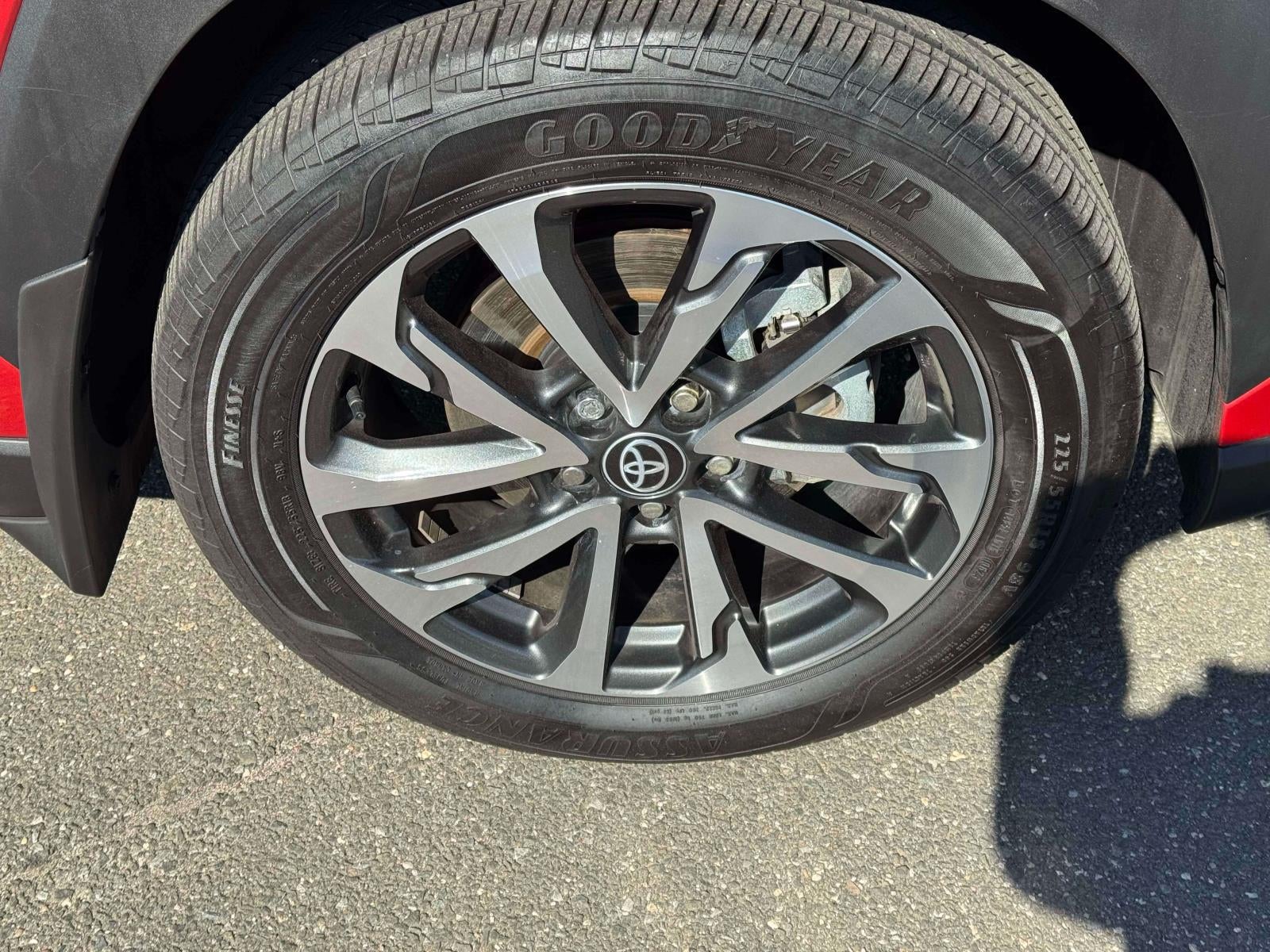 2023 Toyota Corolla Cross XLE