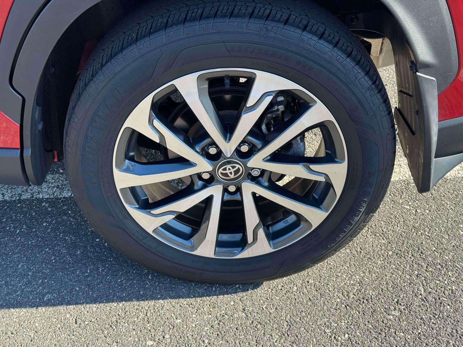 2023 Toyota Corolla Cross XLE