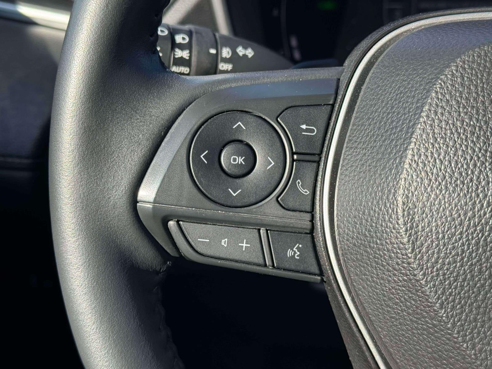 2025 Toyota Corolla Cross Hybrid XSE