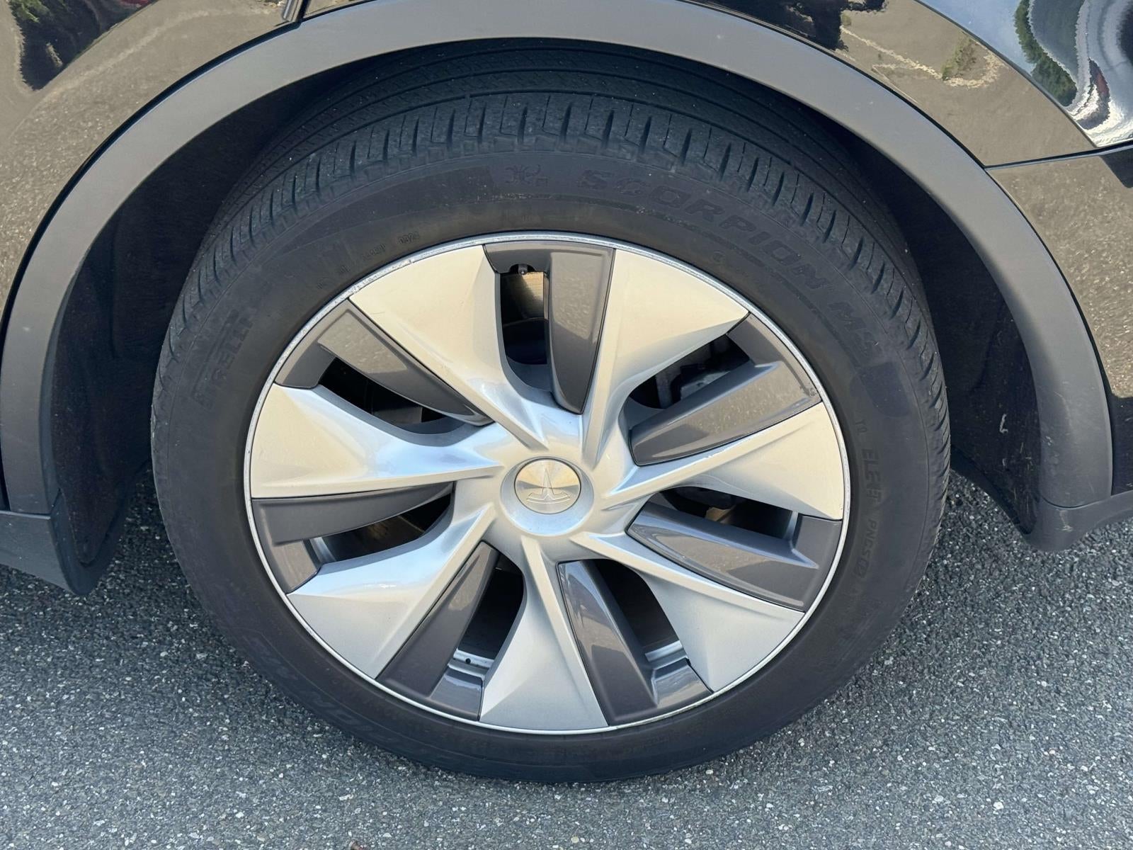 2024 Tesla Model Y Long Range Dual Motor All-Wheel Drive