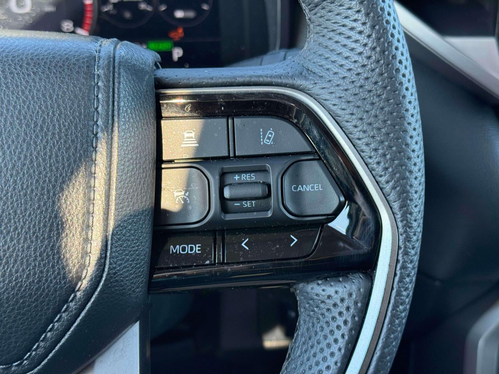 2023 Toyota Sequoia SR5 - Photo 29