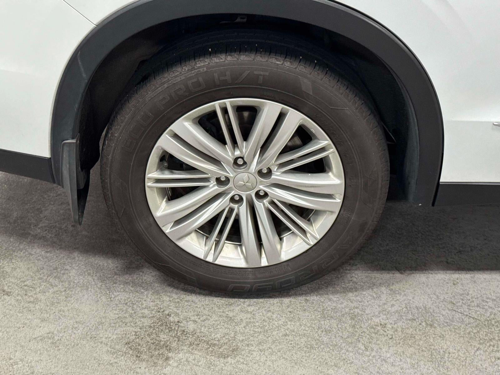 2023 Mitsubishi Outlander ES 2.5 2WD