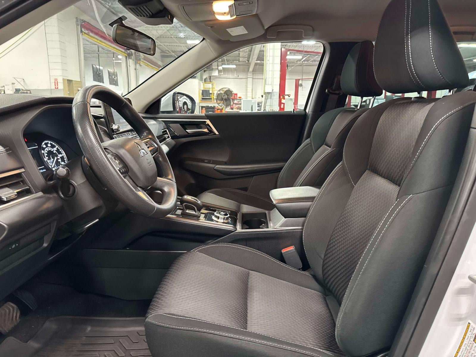 2023 Mitsubishi Outlander ES 2.5 2WD