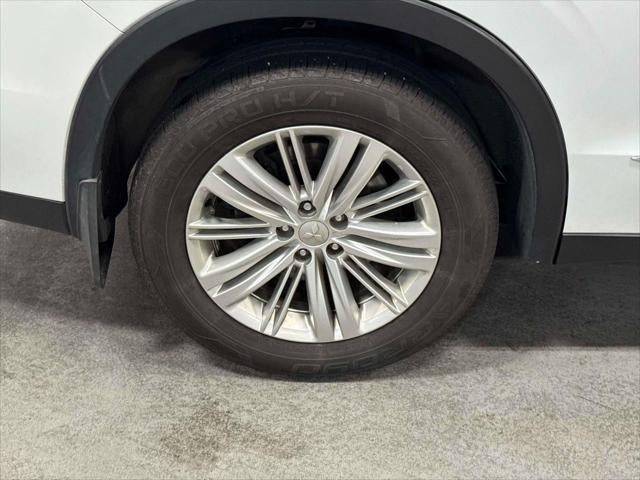 2023 Mitsubishi Outlander ES 2.5 2WD