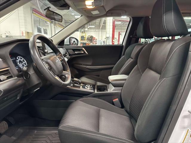 2023 Mitsubishi Outlander ES 2.5 2WD
