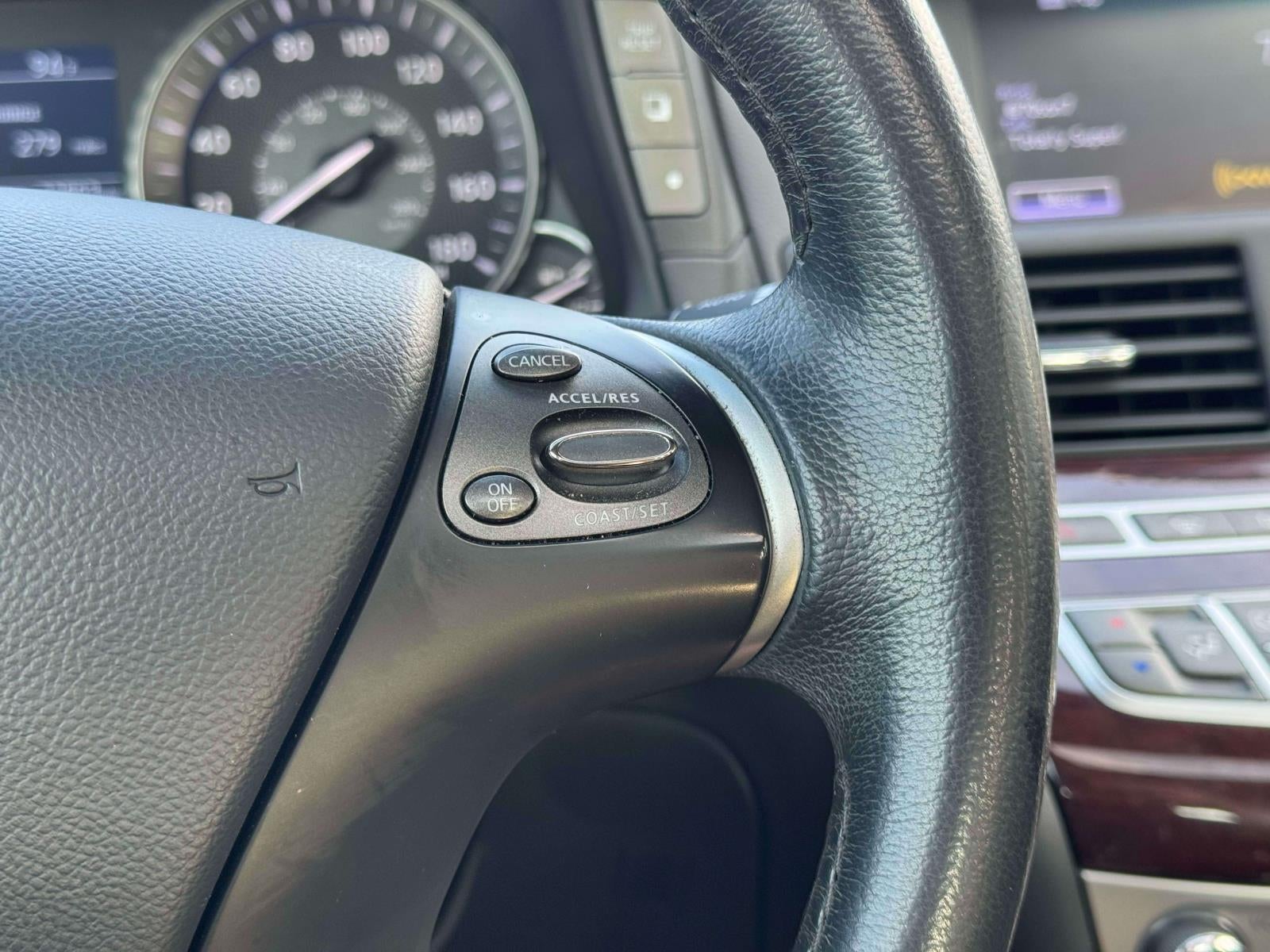 2016 INFINITI Q70L 3.7X