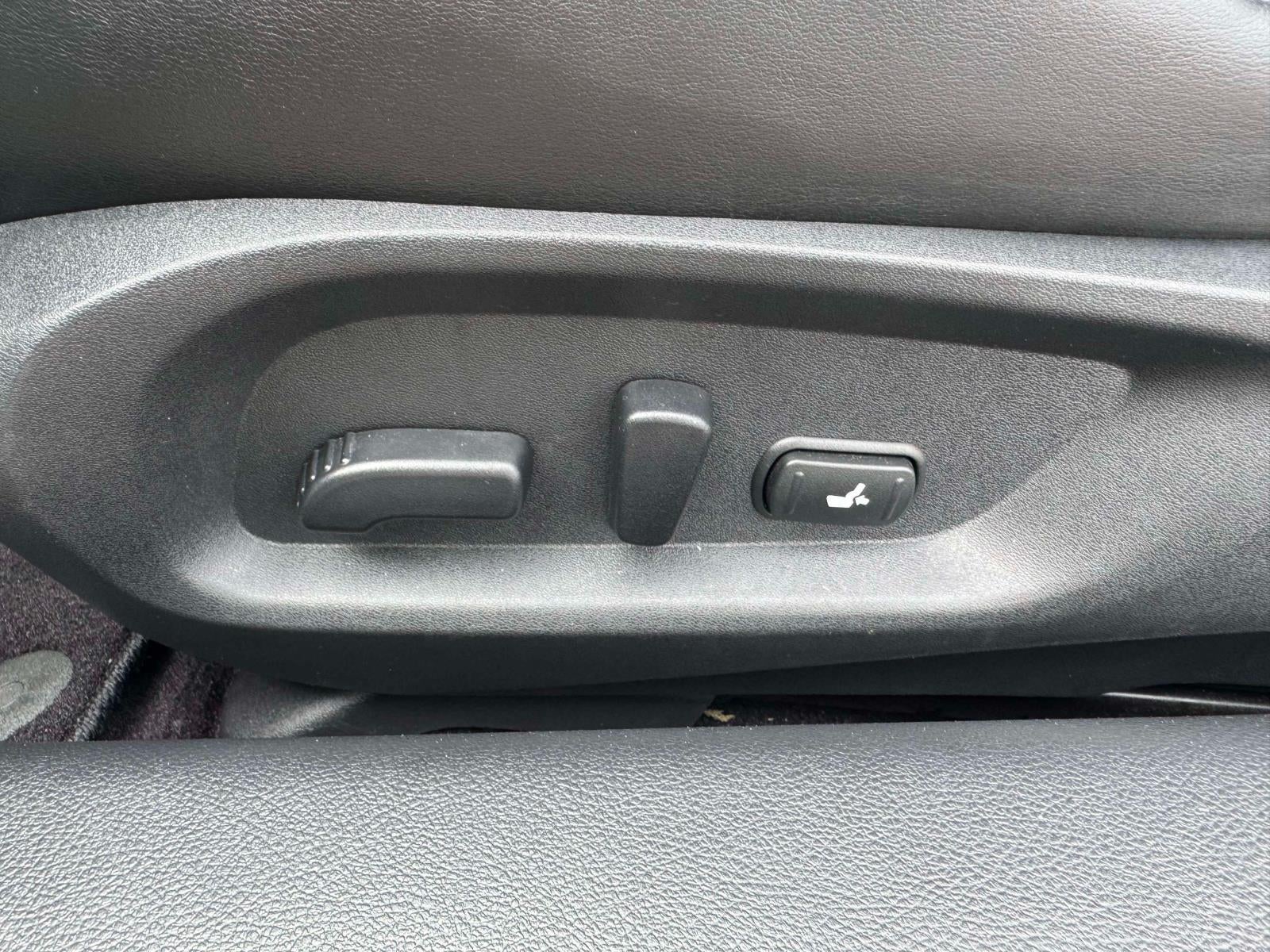 2021 INFINITI Q60 LUXE AWD