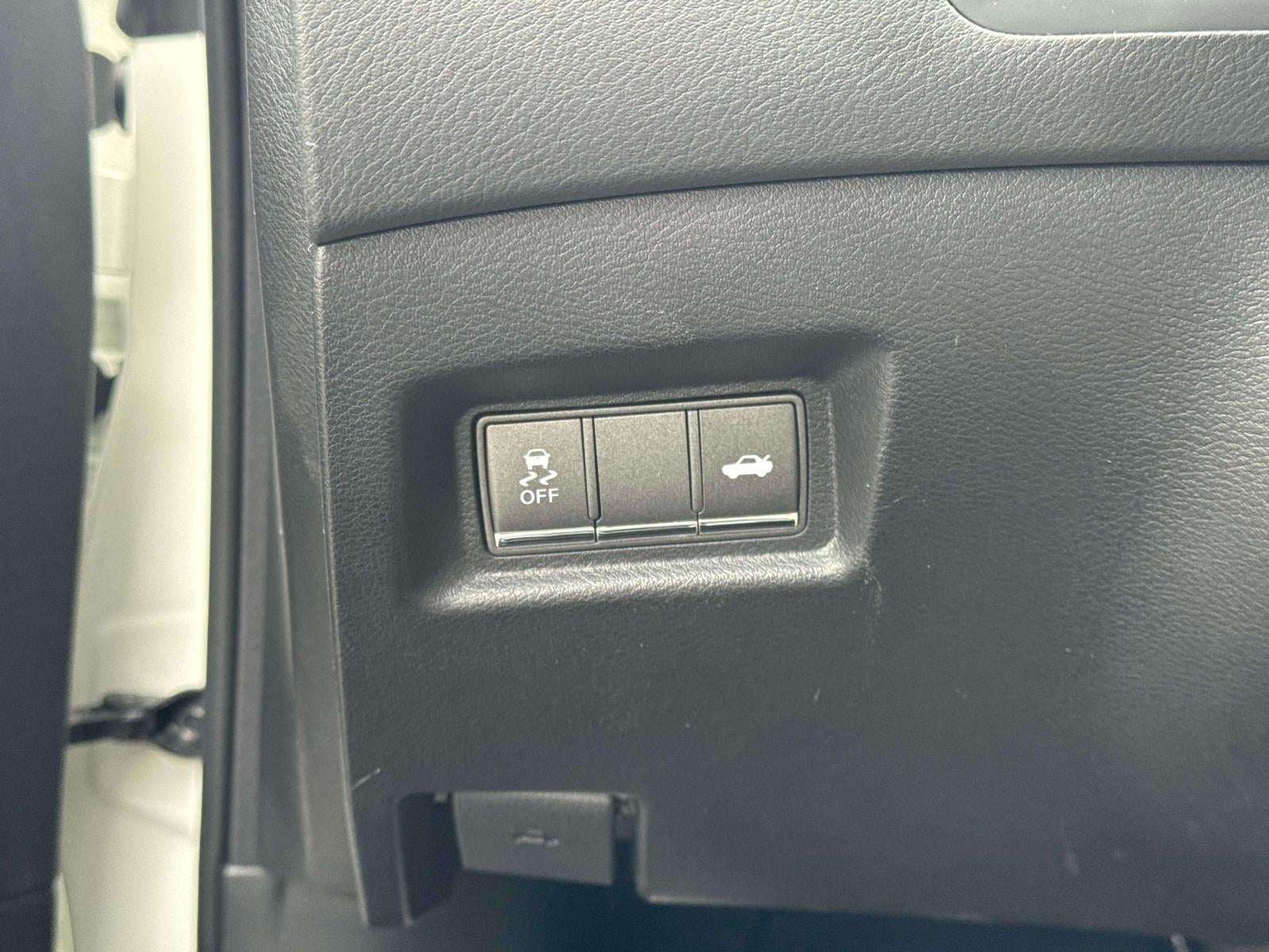 2021 INFINITI Q60 LUXE AWD