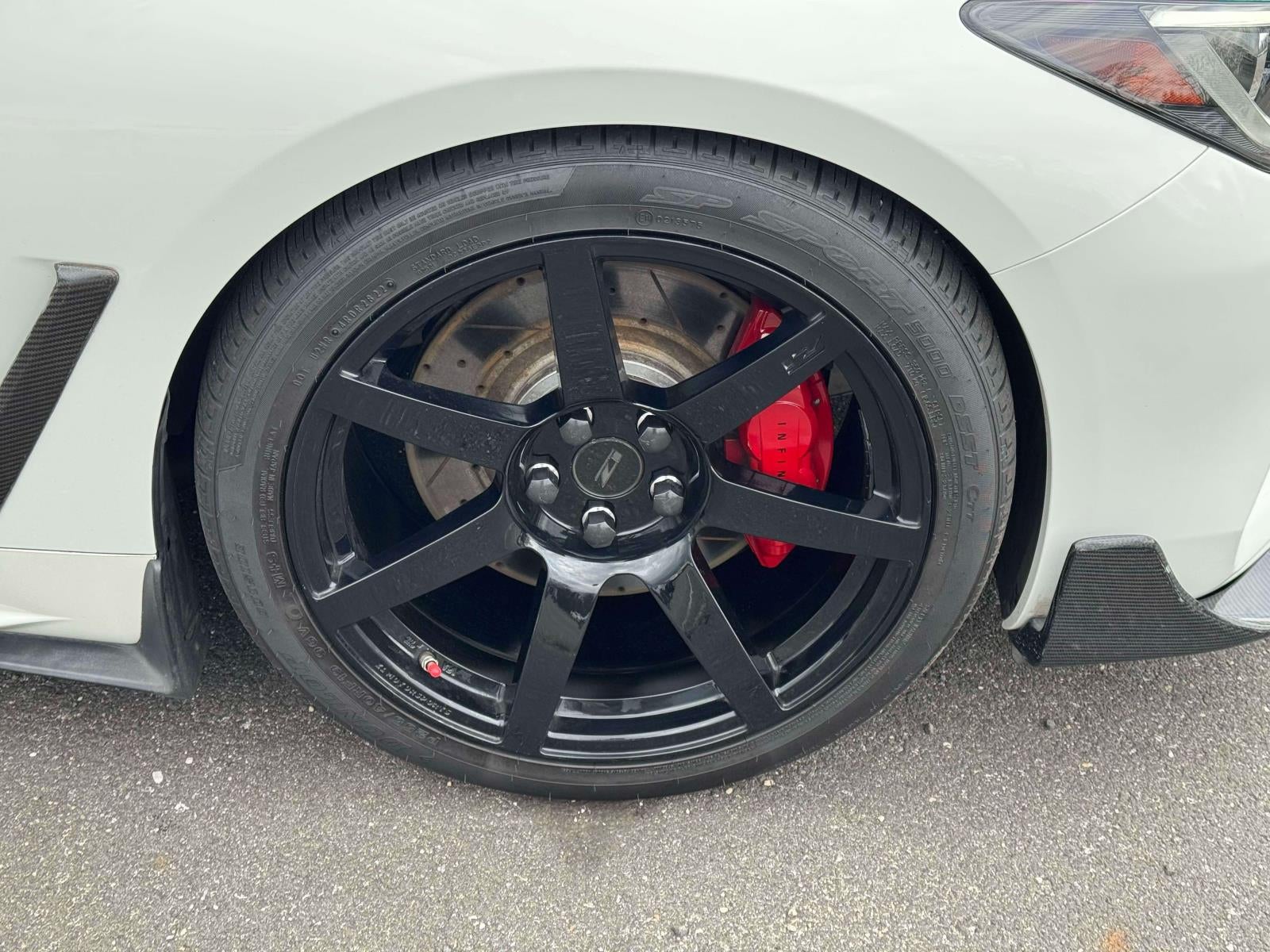 2021 INFINITI Q60 LUXE AWD