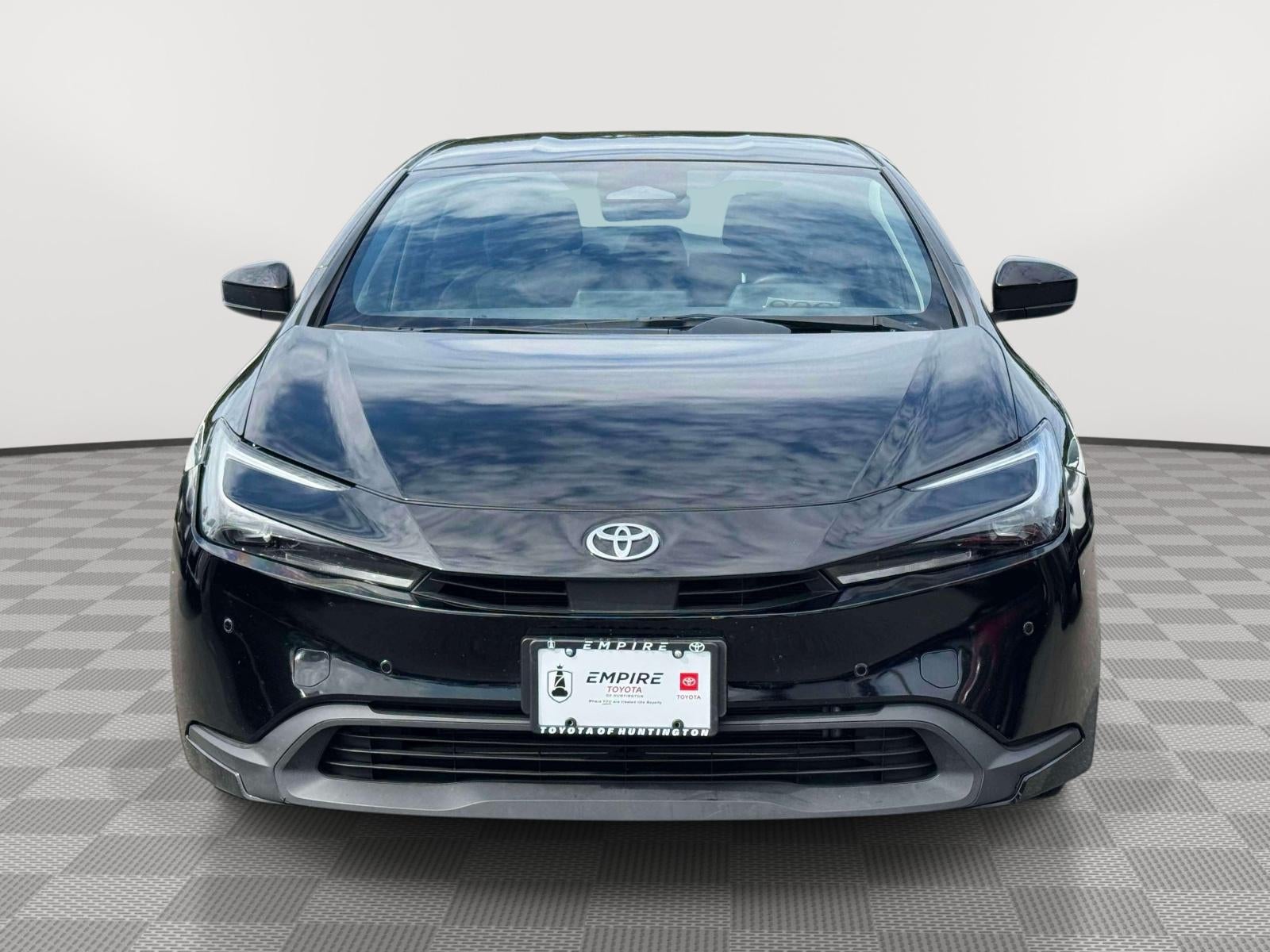 2025 Toyota Prius LE