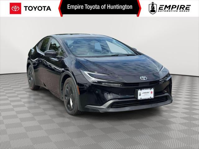 2025 Toyota Prius LE