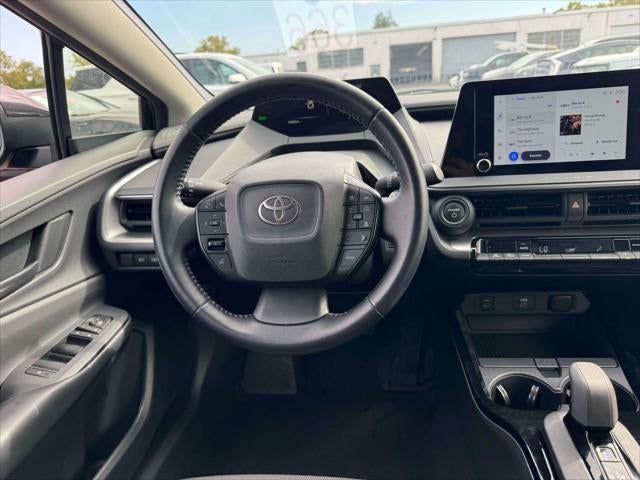 2025 Toyota Prius LE