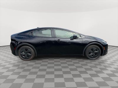 2025 Toyota Prius LE