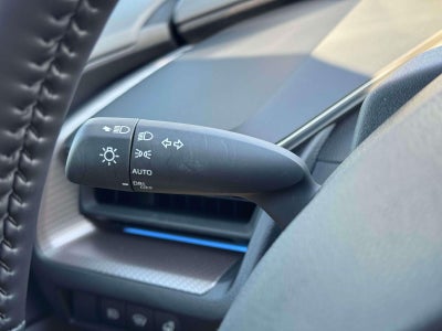 2025 Toyota Prius XLE