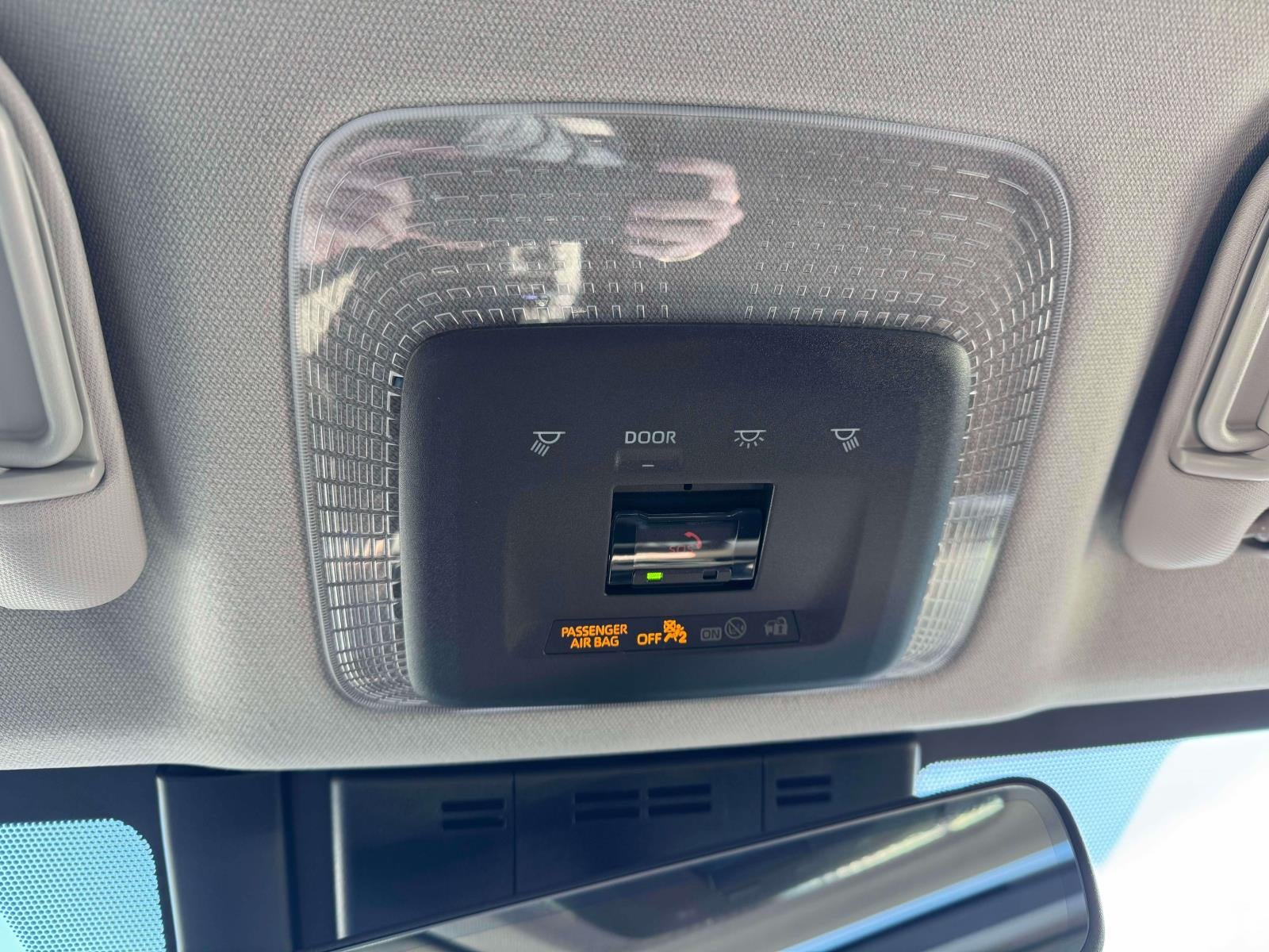 2025 Toyota Prius XLE