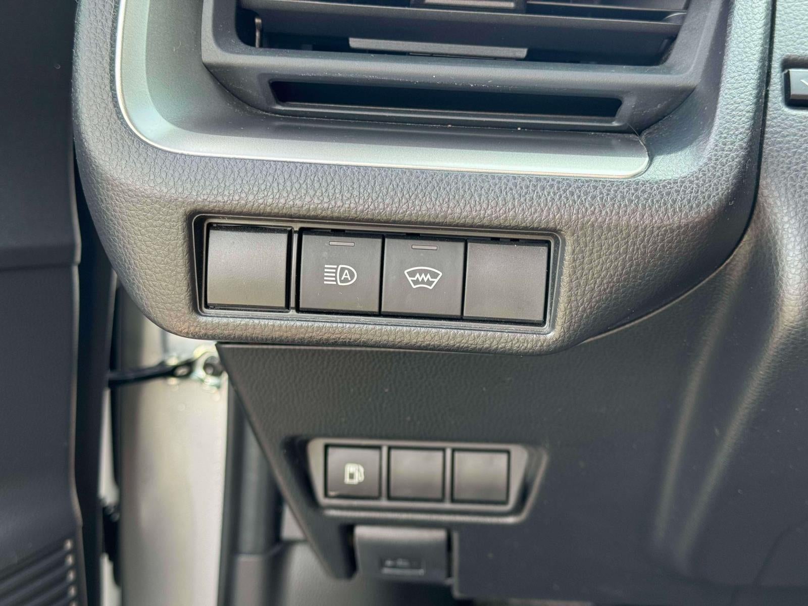 2023 Toyota Prius LE