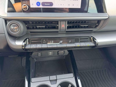 2023 Toyota Prius LE