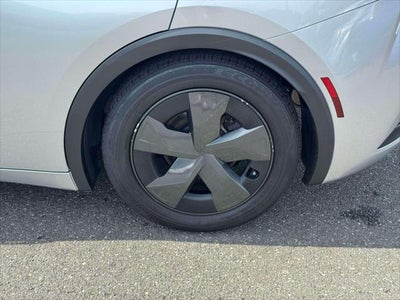 2023 Toyota Prius LE