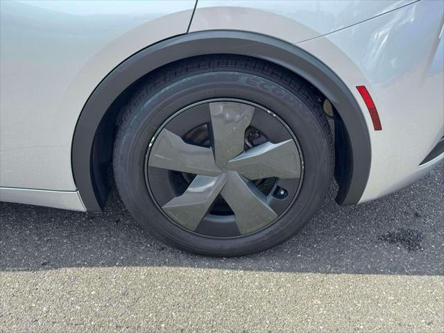 2023 Toyota Prius LE