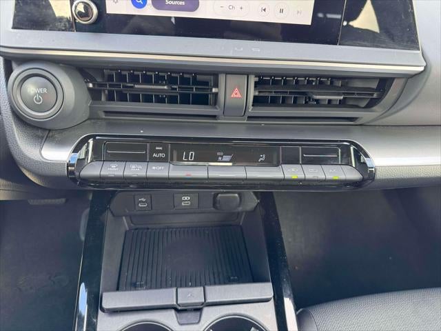 2025 Toyota Prius LE