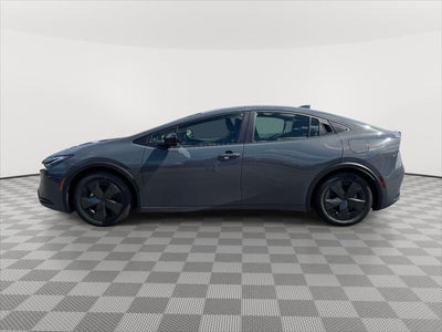 2025 Toyota Prius LE