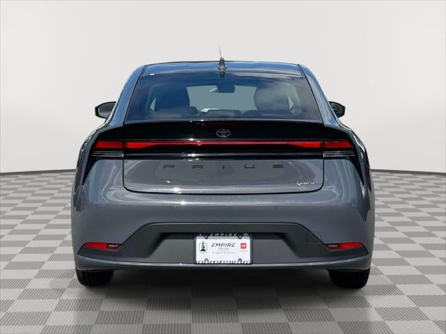 2025 Toyota Prius LE
