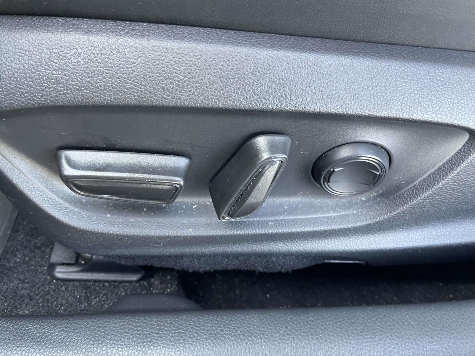 2024 Toyota Prius Prime XSE