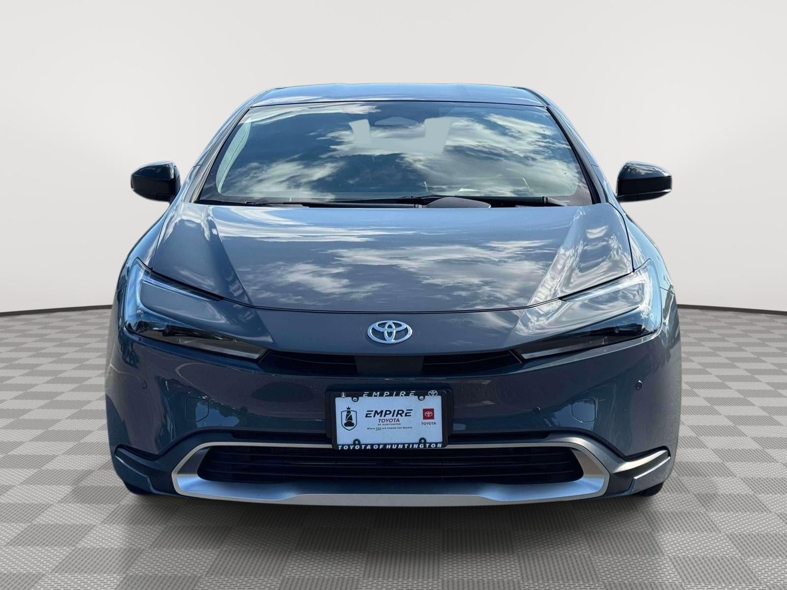 2026 Toyota Prius Plug-In Hybrid SE