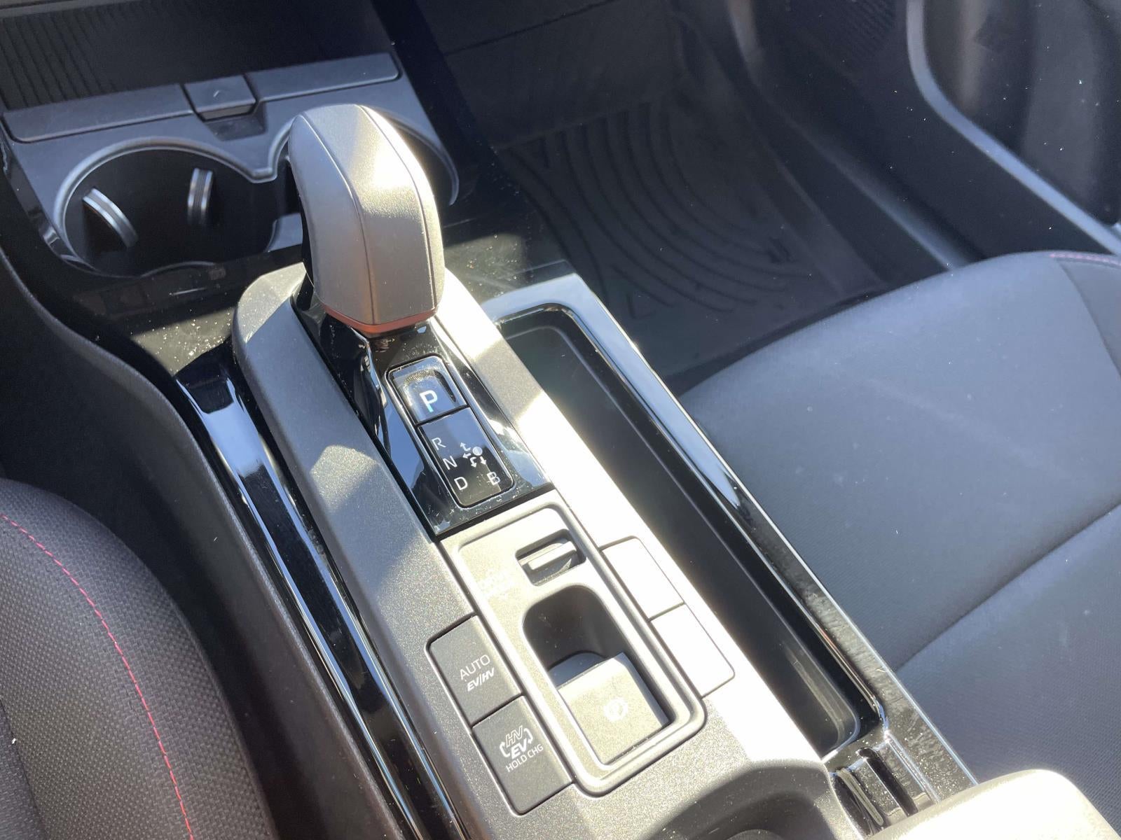 2024 Toyota Prius Prime SE