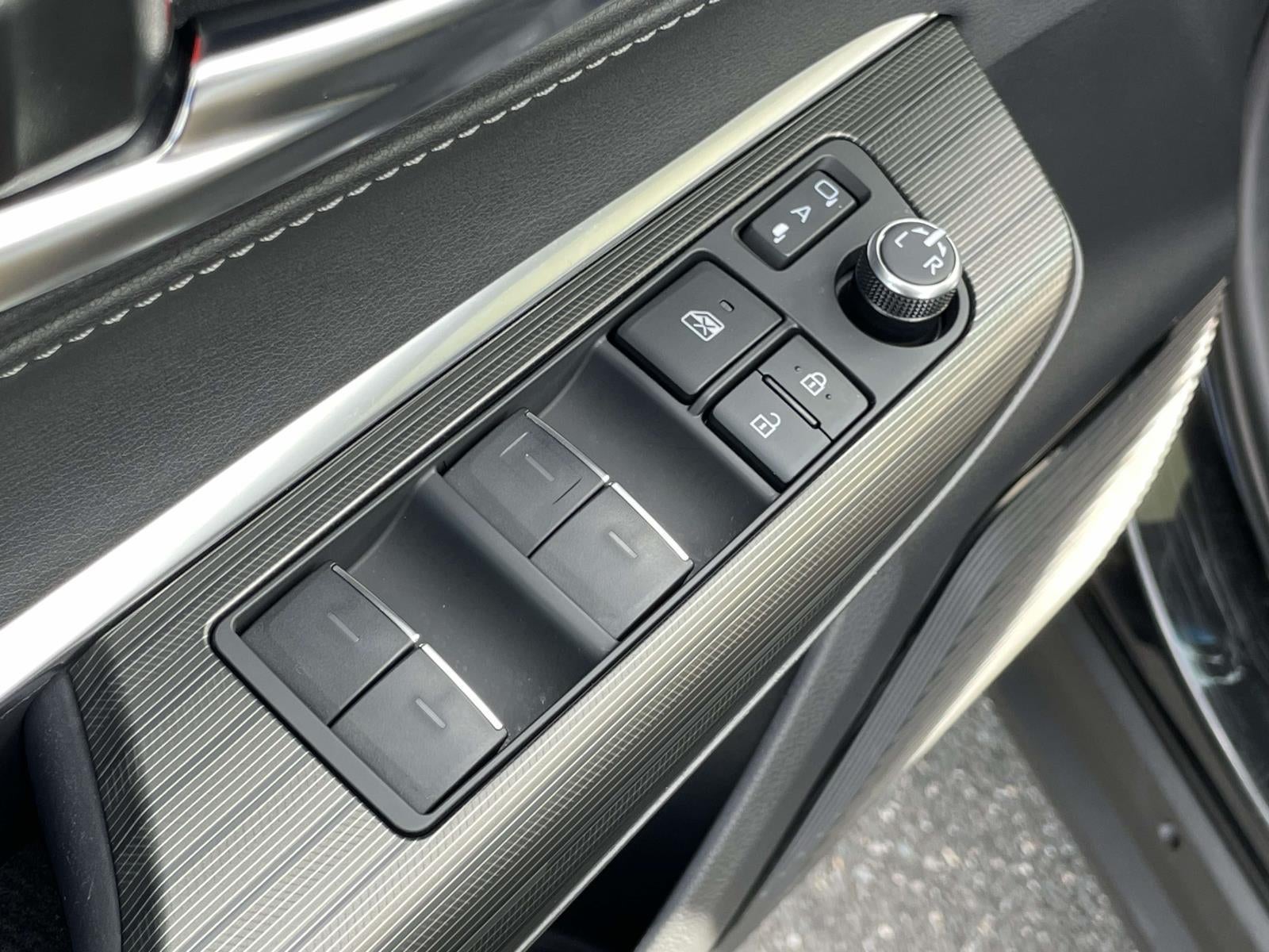 2024 Toyota Venza Nightshade Edition