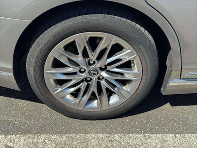 2018 Lexus LS 500h 500h Base