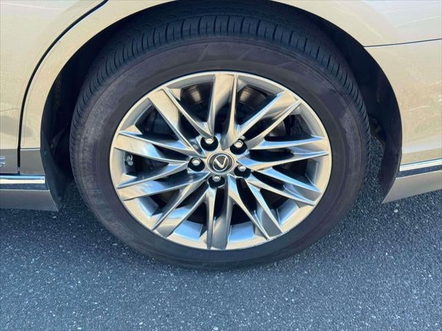 2018 Lexus LS 500h 500h Base