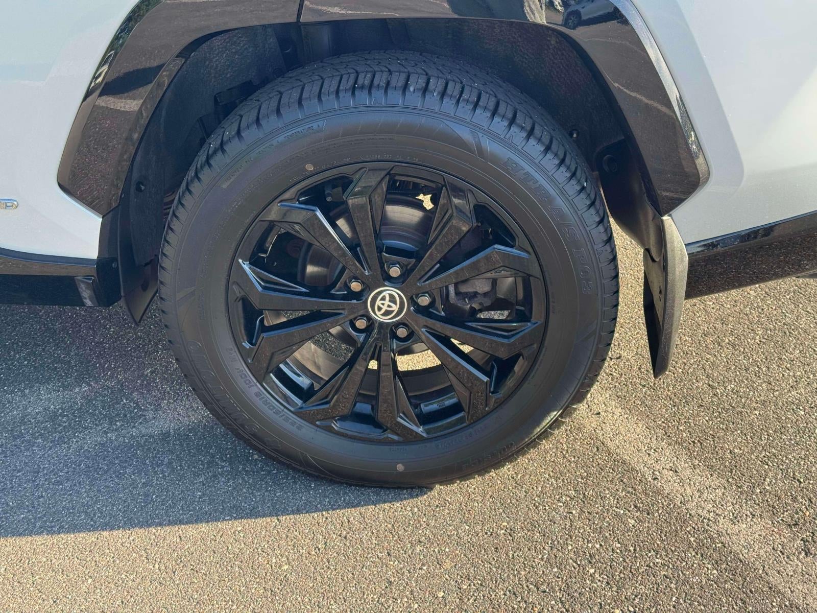 2023 Toyota RAV4 Hybrid SE