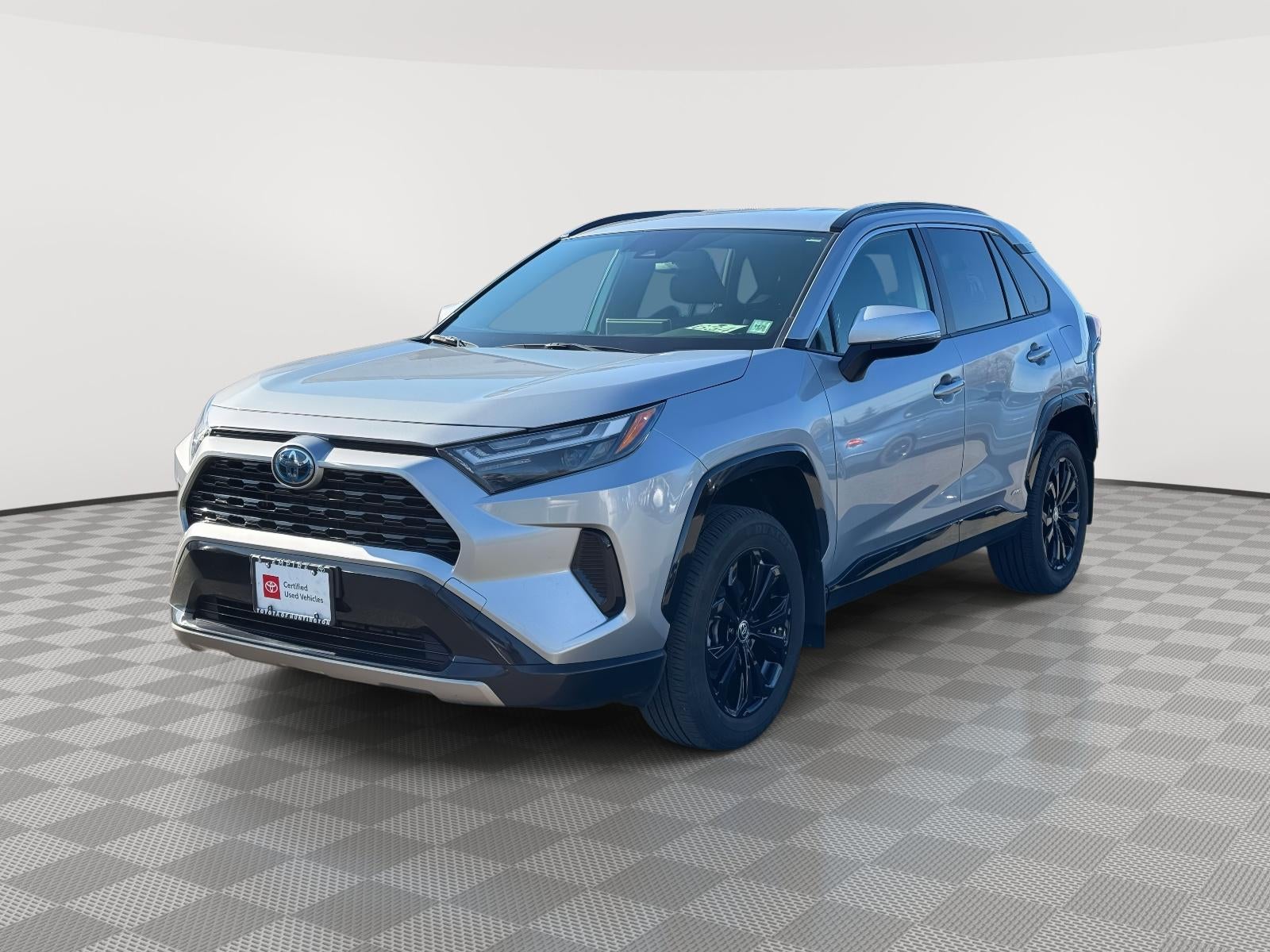 2023 Toyota RAV4 Hybrid SE