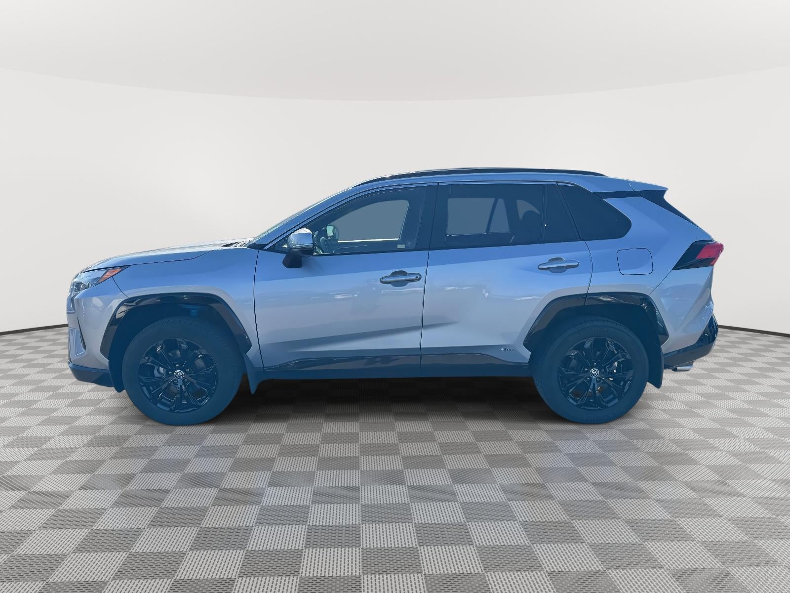 2023 Toyota RAV4 Hybrid SE