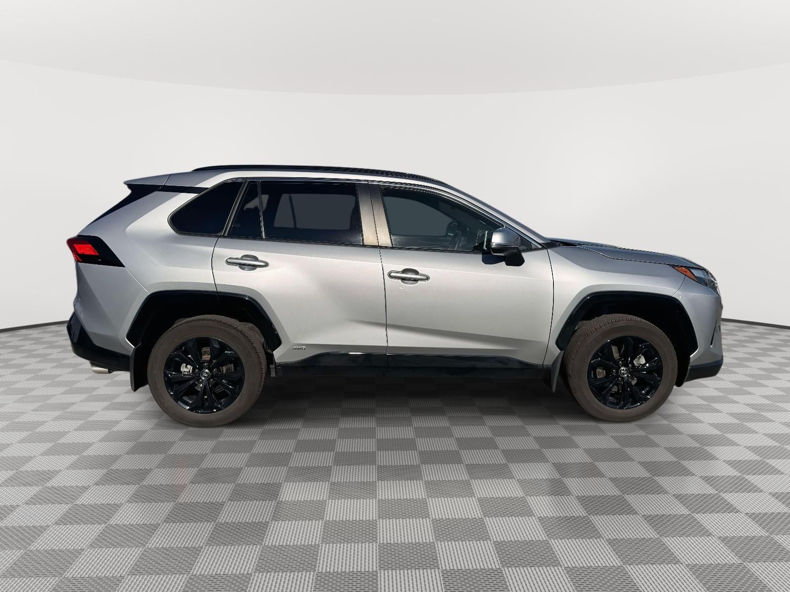 2023 Toyota RAV4 Hybrid SE