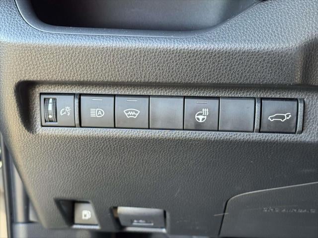 2024 Toyota RAV4 Prime SE