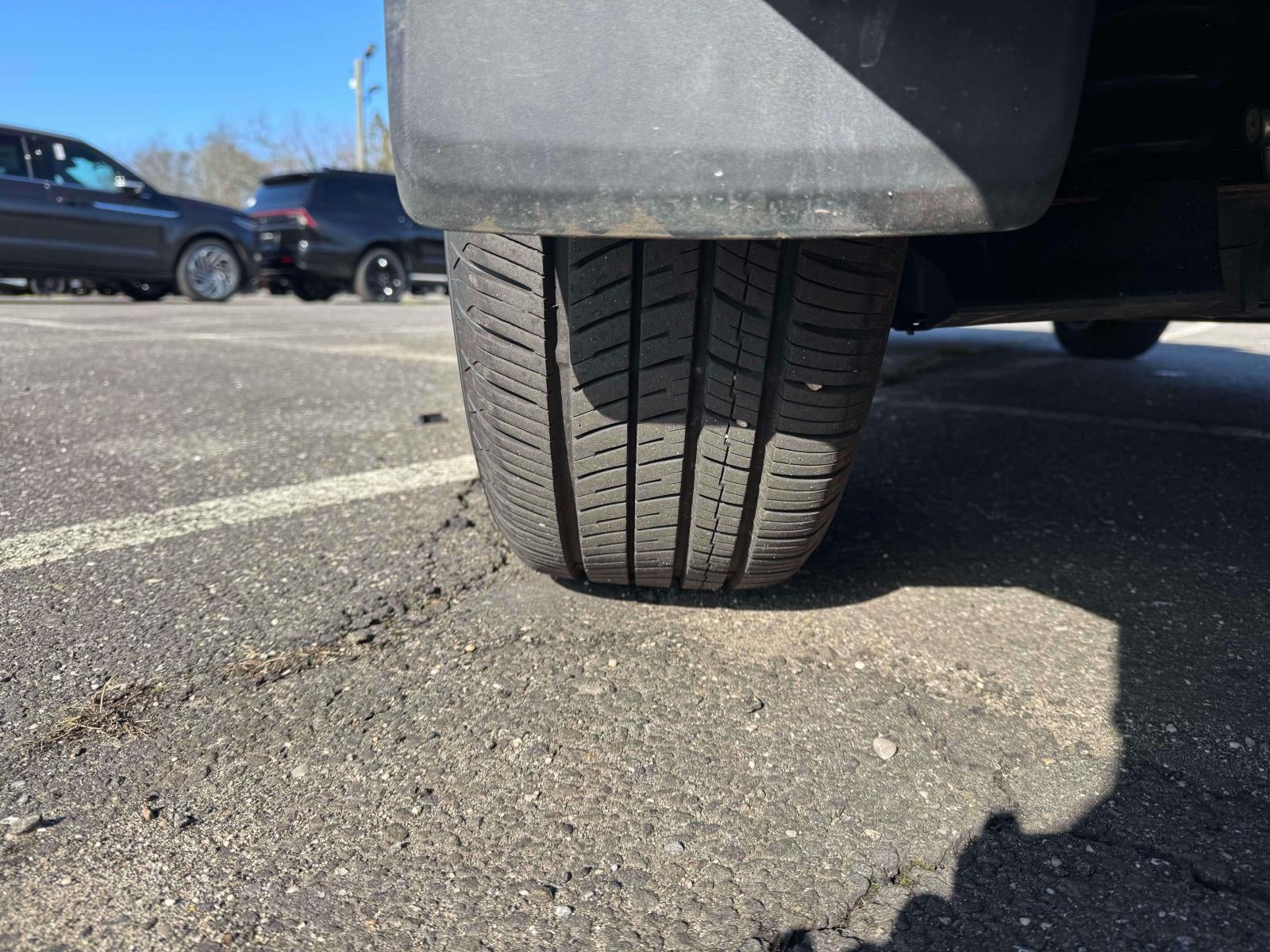 2025 Toyota RAV4 Hybrid XLE Premium