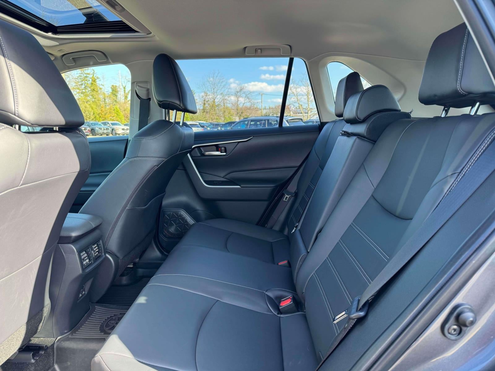 2025 Toyota RAV4 Hybrid XLE Premium