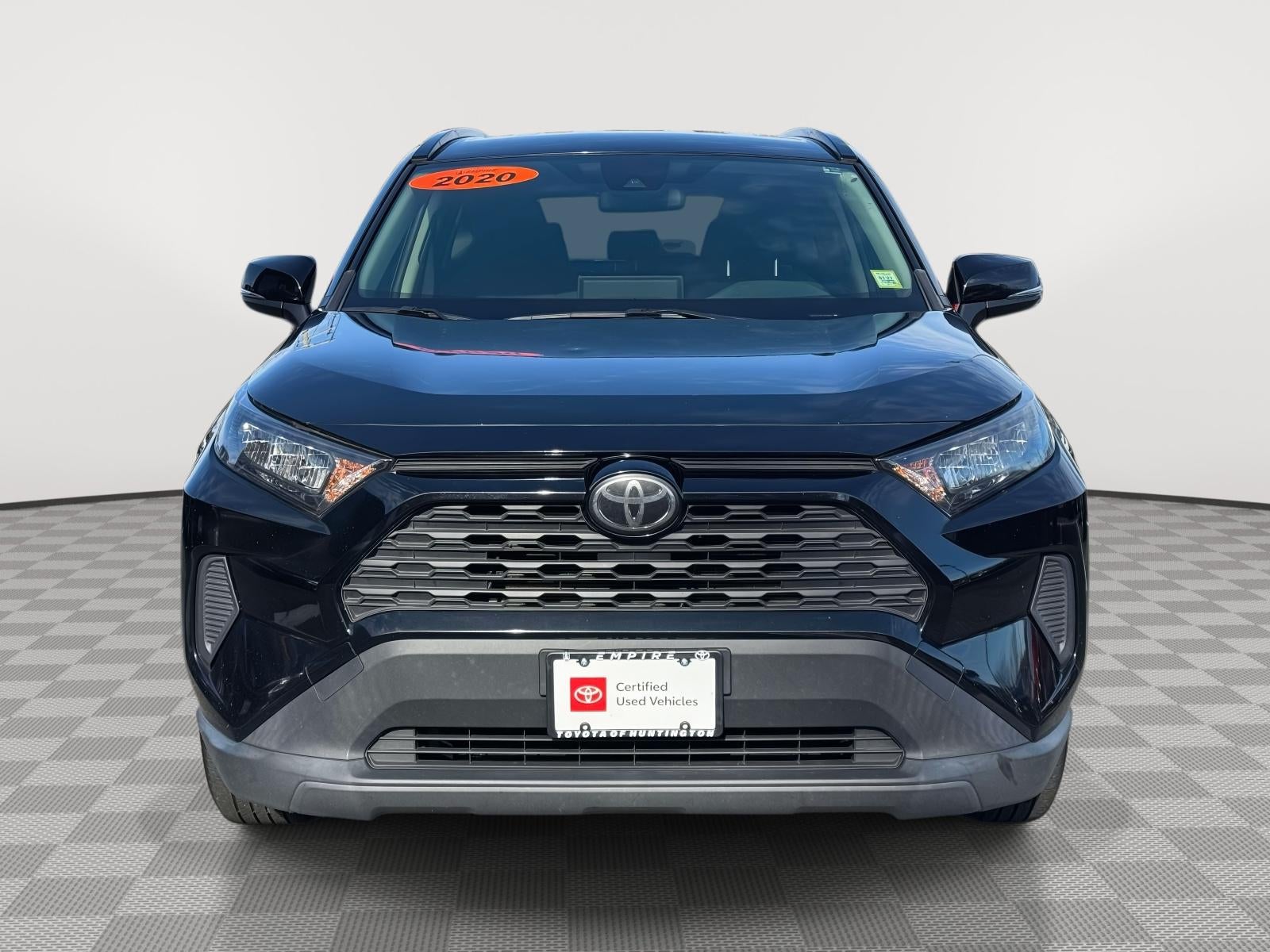 2020 Toyota RAV4 LE
