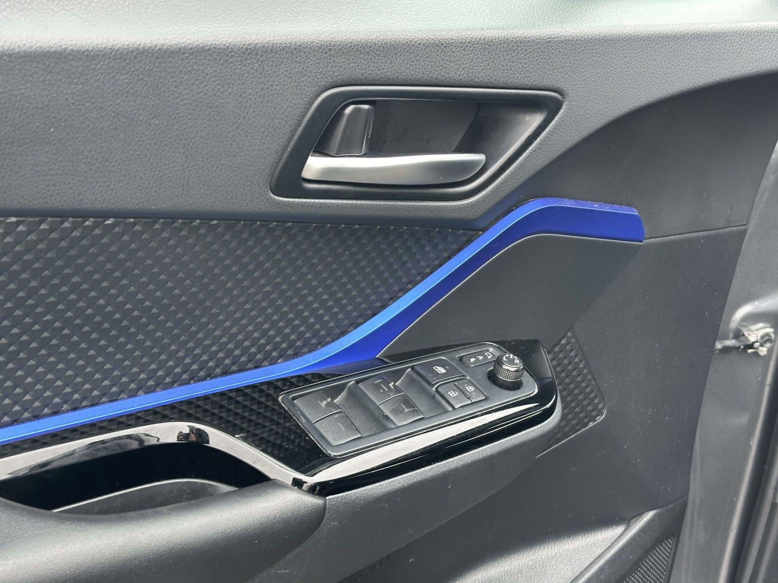 2020 Toyota C-HR XLE