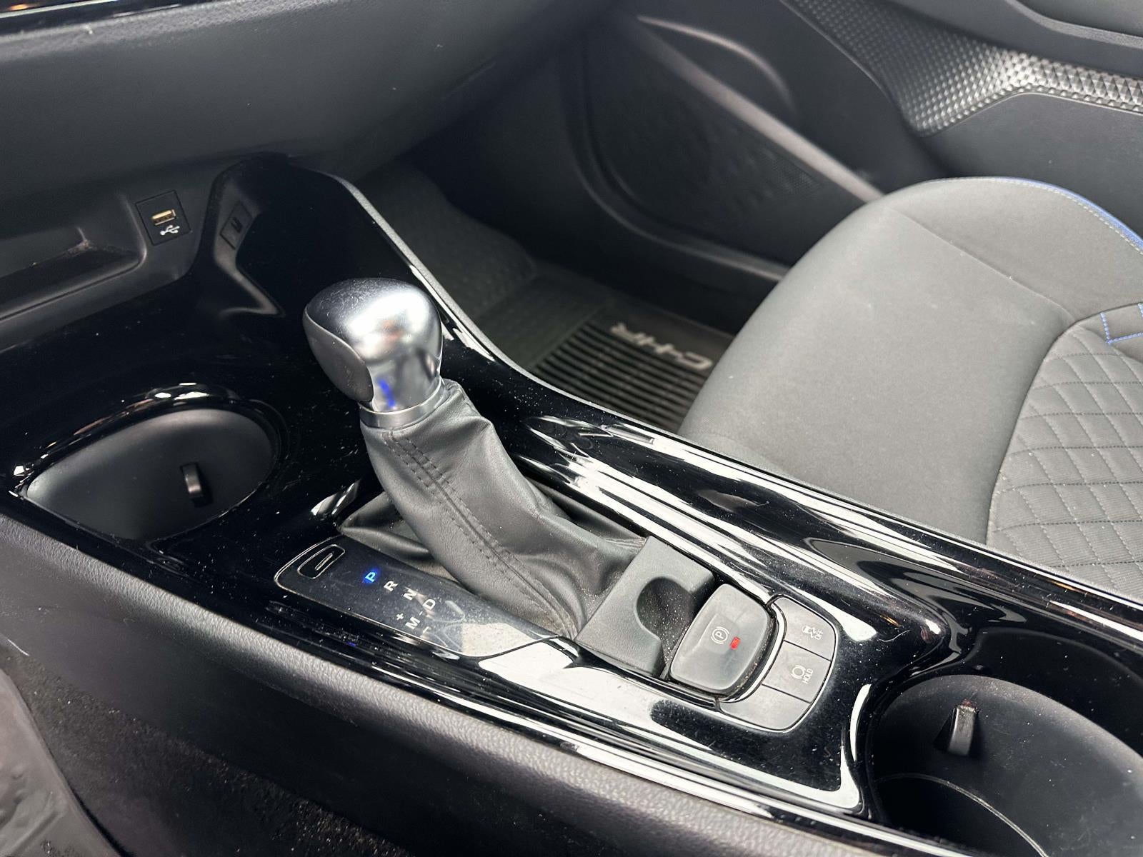 2020 Toyota C-HR XLE