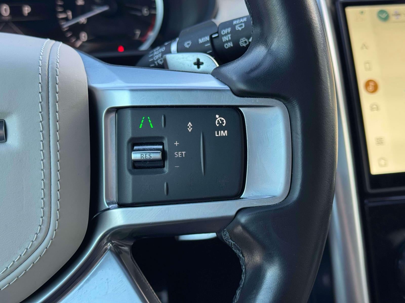 2023 Land Rover Discovery P360 HSE R-Dynamic