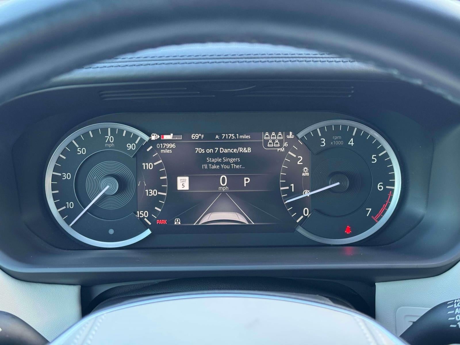 2023 Land Rover Discovery P360 HSE R-Dynamic