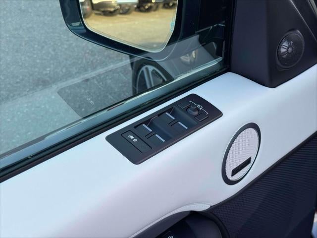 2023 Land Rover Discovery P360 HSE R-Dynamic